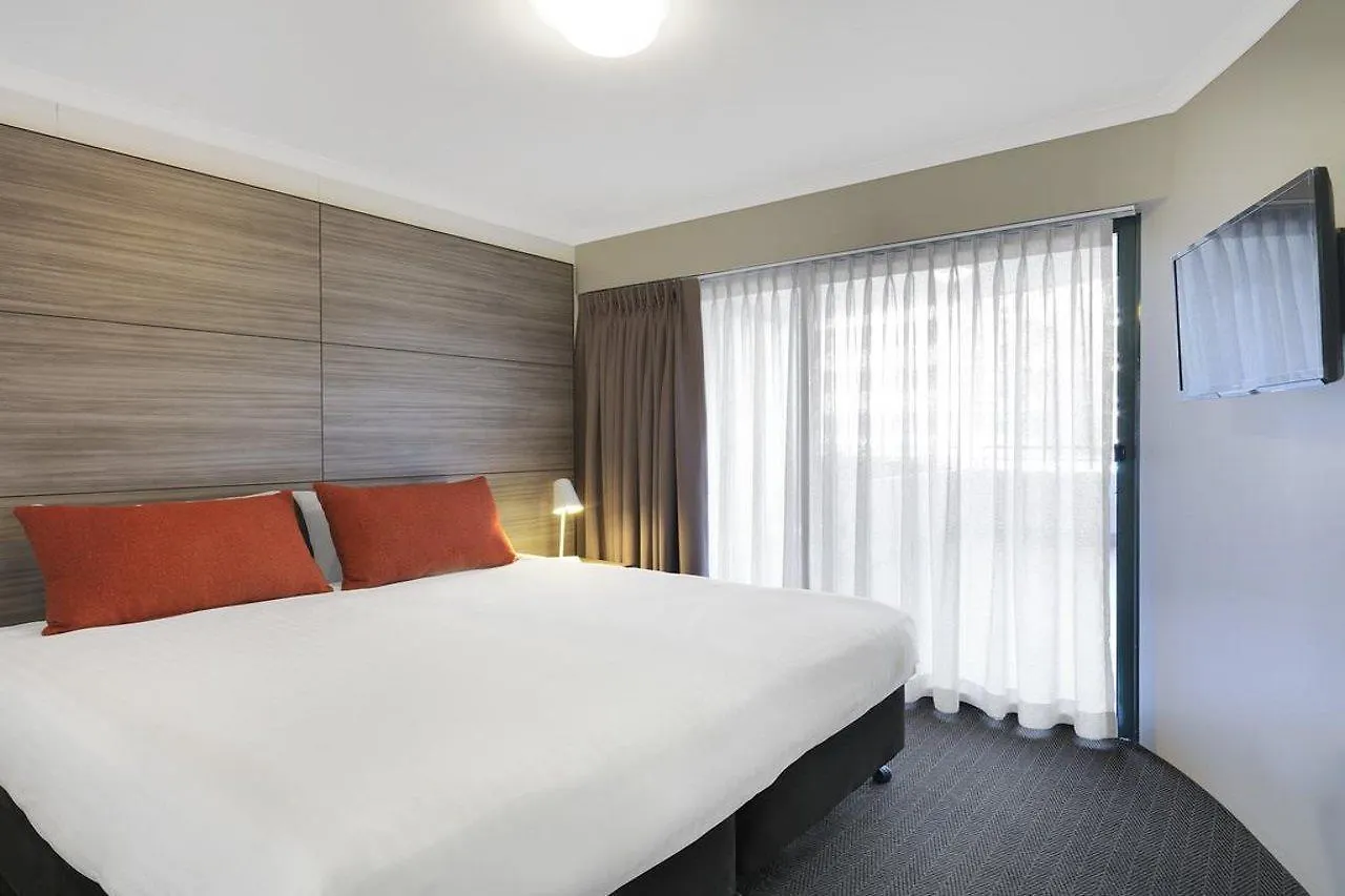 Adina Serviced Apartments Canberra James Court 4*,  Australië
